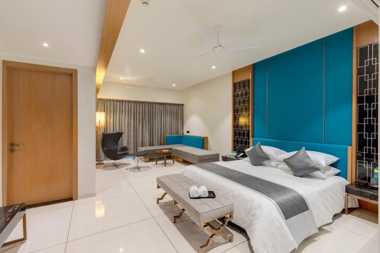 Sunotel Saputara Exterior foto